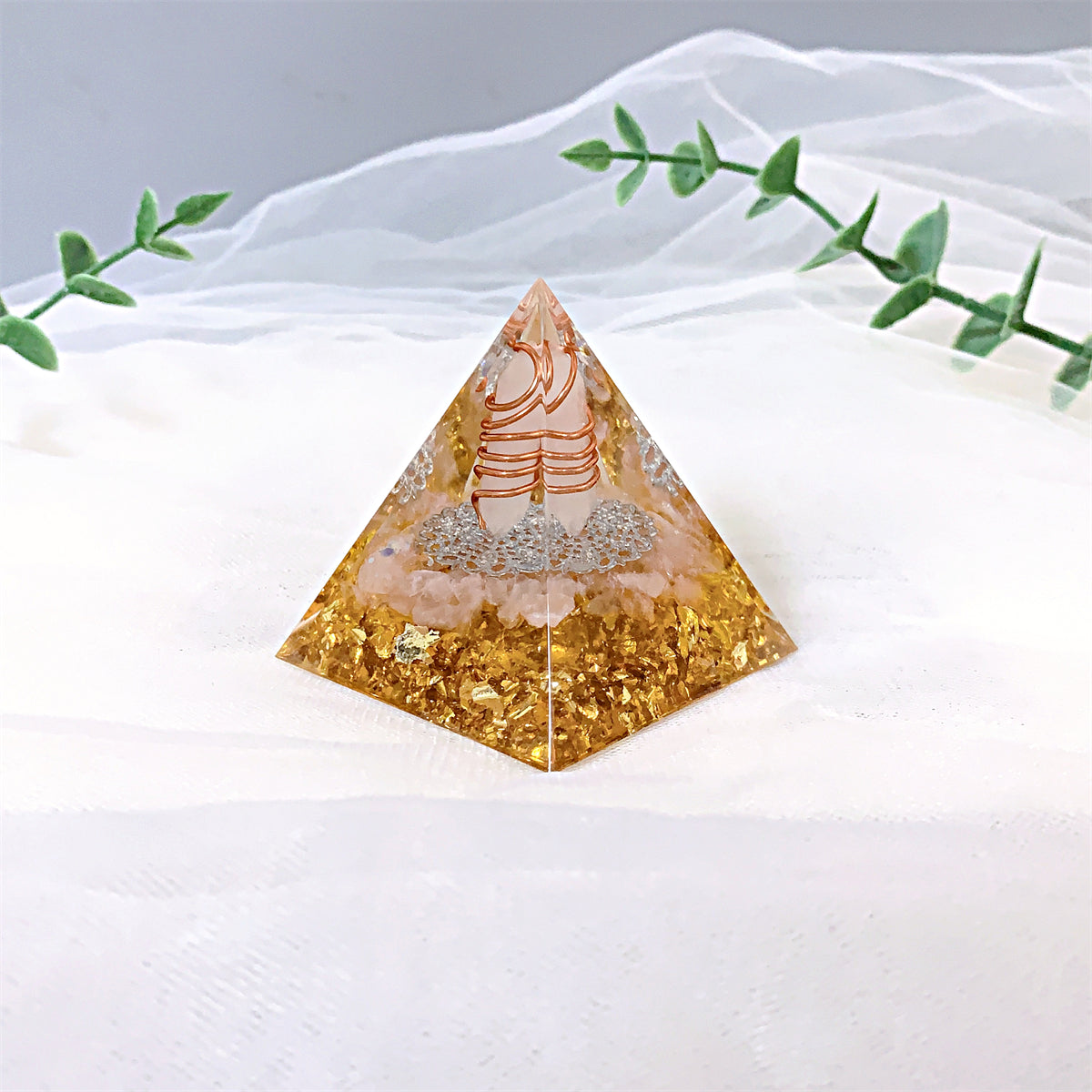 1pc Orgone Pyramid For Positive Energy And Amethyst Crystal Ball, With Protection From Crystals Energy Generator For Stress Reduce Healing Meditation And Wealth Attraction For Decoration