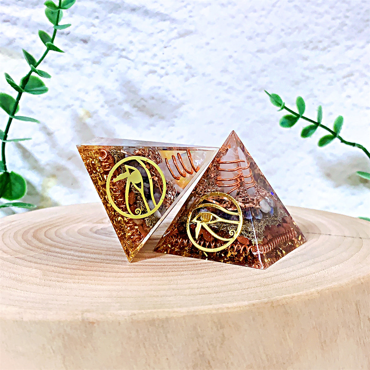 1pc Orgone Pyramid For Positive Energy And Amethyst Crystal Ball, With Protection From Crystals Energy Generator For Stress Reduce Healing Meditation And Wealth Attraction For Decoration