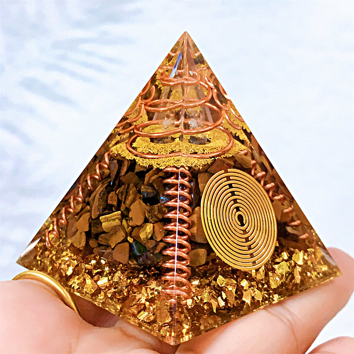 1pc Orgone Pyramid For Positive Energy And Amethyst Crystal Ball, With Protection From Crystals Energy Generator For Stress Reduce Healing Meditation And Wealth Attraction For Decoration