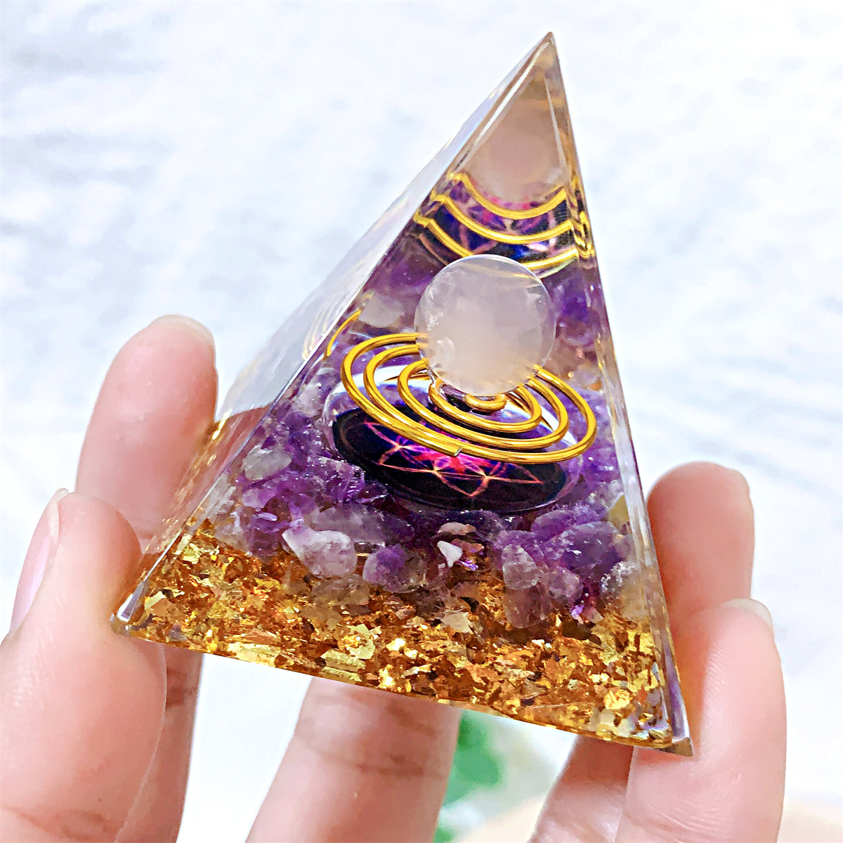 1pc Orgone Pyramid For Positive Energy And Amethyst Crystal Ball, With Protection From Crystals Energy Generator For Stress Reduce Healing Meditation And Wealth Attraction For Decoration