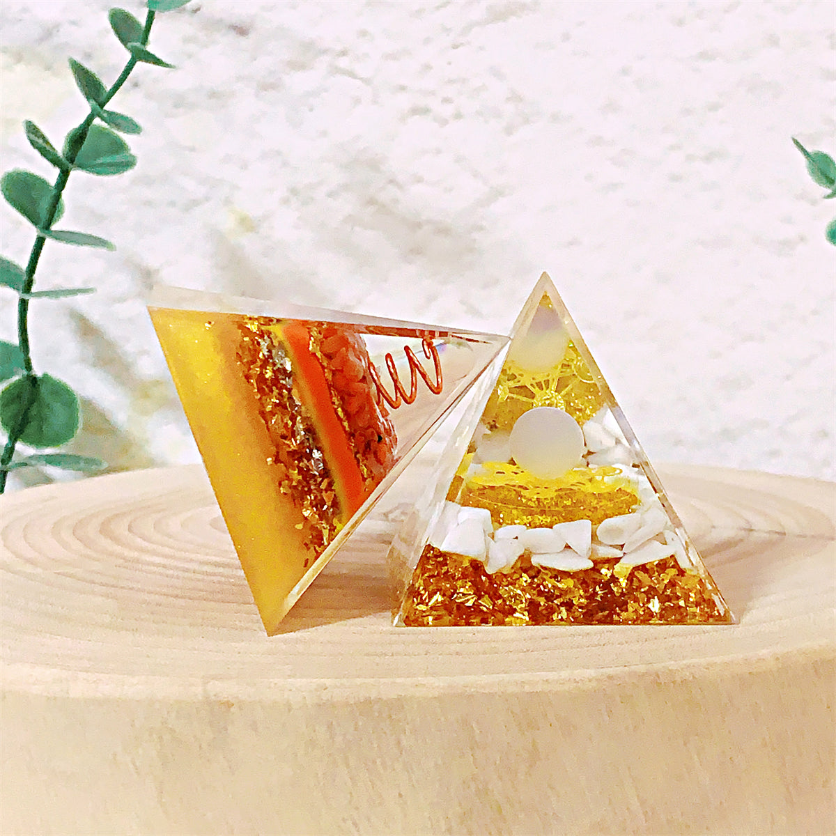 1pc Orgone Pyramid For Positive Energy And Amethyst Crystal Ball, With Protection From Crystals Energy Generator For Stress Reduce Healing Meditation And Wealth Attraction For Decoration