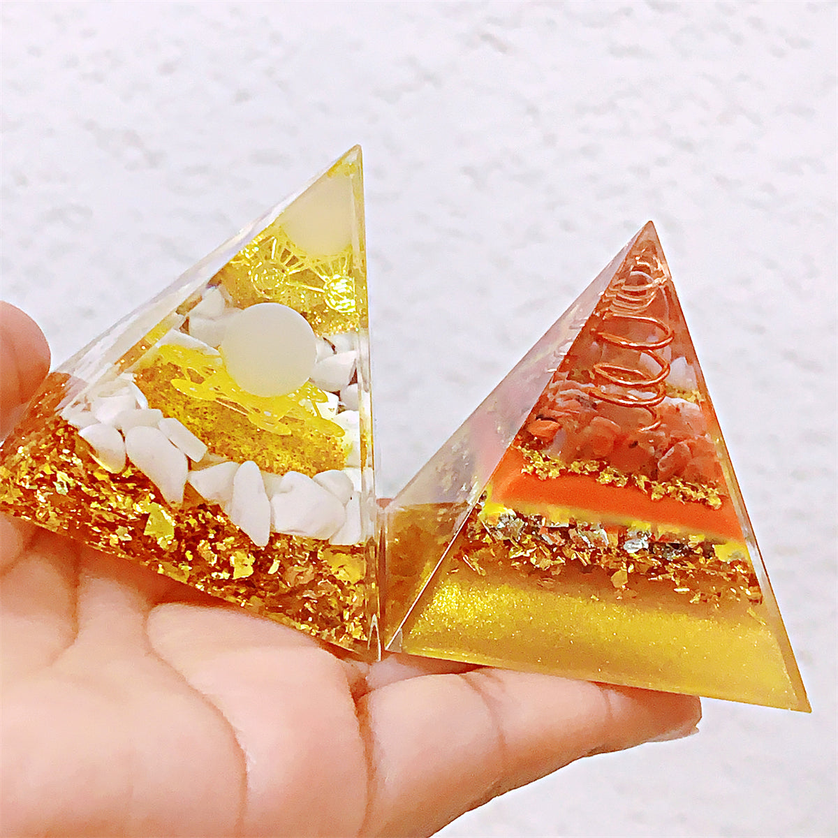 1pc Orgone Pyramid For Positive Energy And Amethyst Crystal Ball, With Protection From Crystals Energy Generator For Stress Reduce Healing Meditation And Wealth Attraction For Decoration